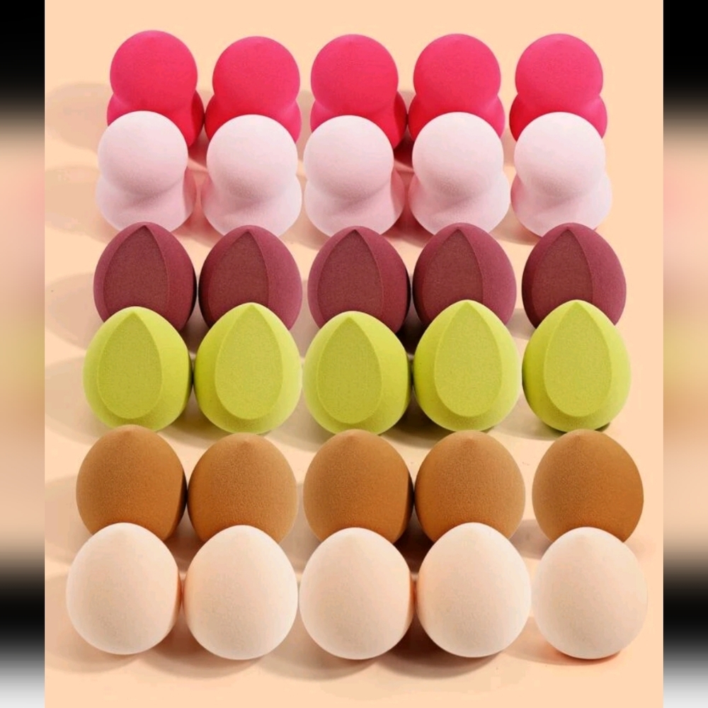 30 makeup sponges
